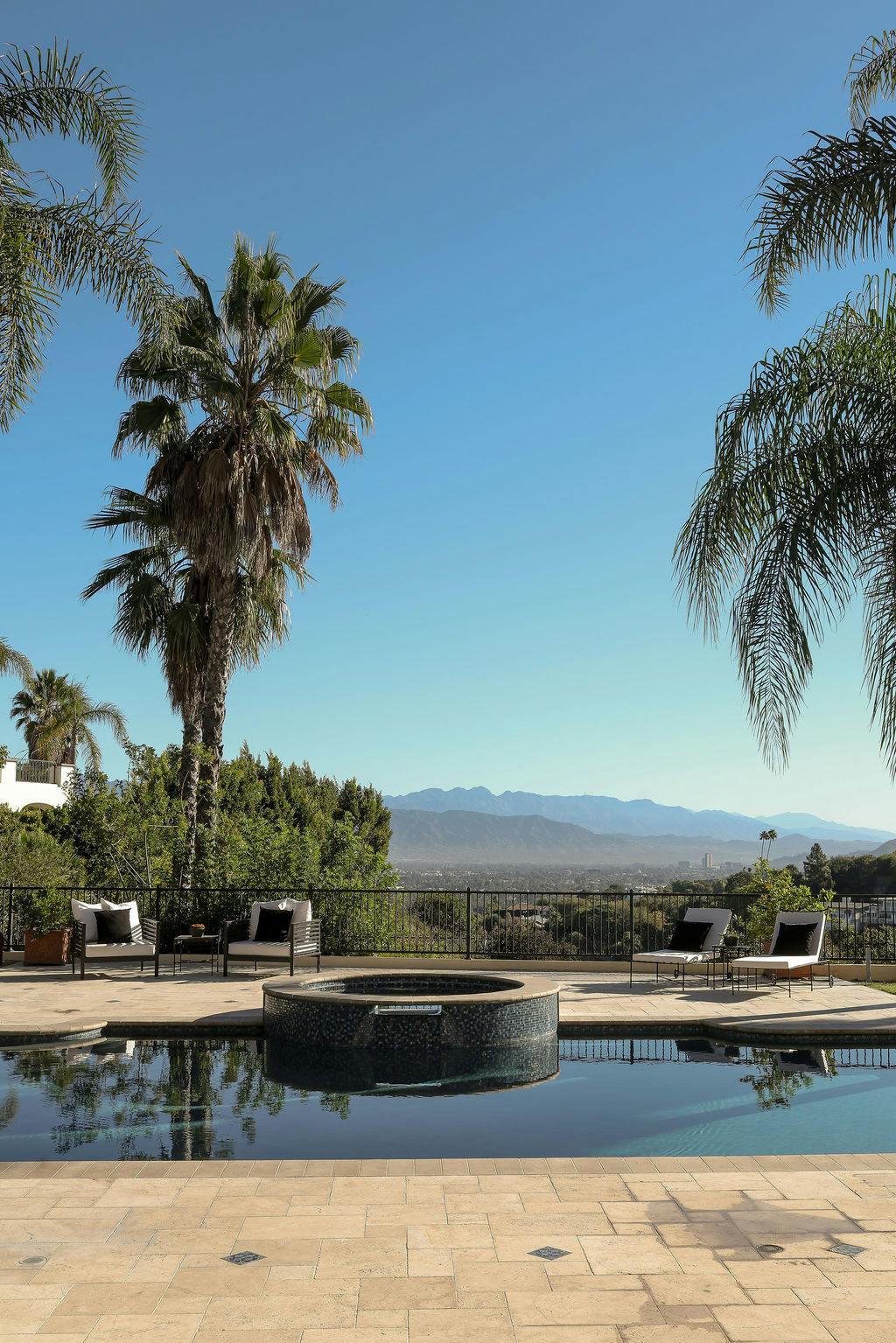 Meridith-Baer-Home-Home-Staging-Estates-Southern-California-Clerendon-Estate-Outdoors